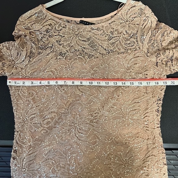 Lace Floral Semi Sheer Overlay Tan Sequin Midi Bubble Sleeve Dress Size 12 - Picture 7 of 11
